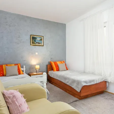 With Parking Space - 22101 Split